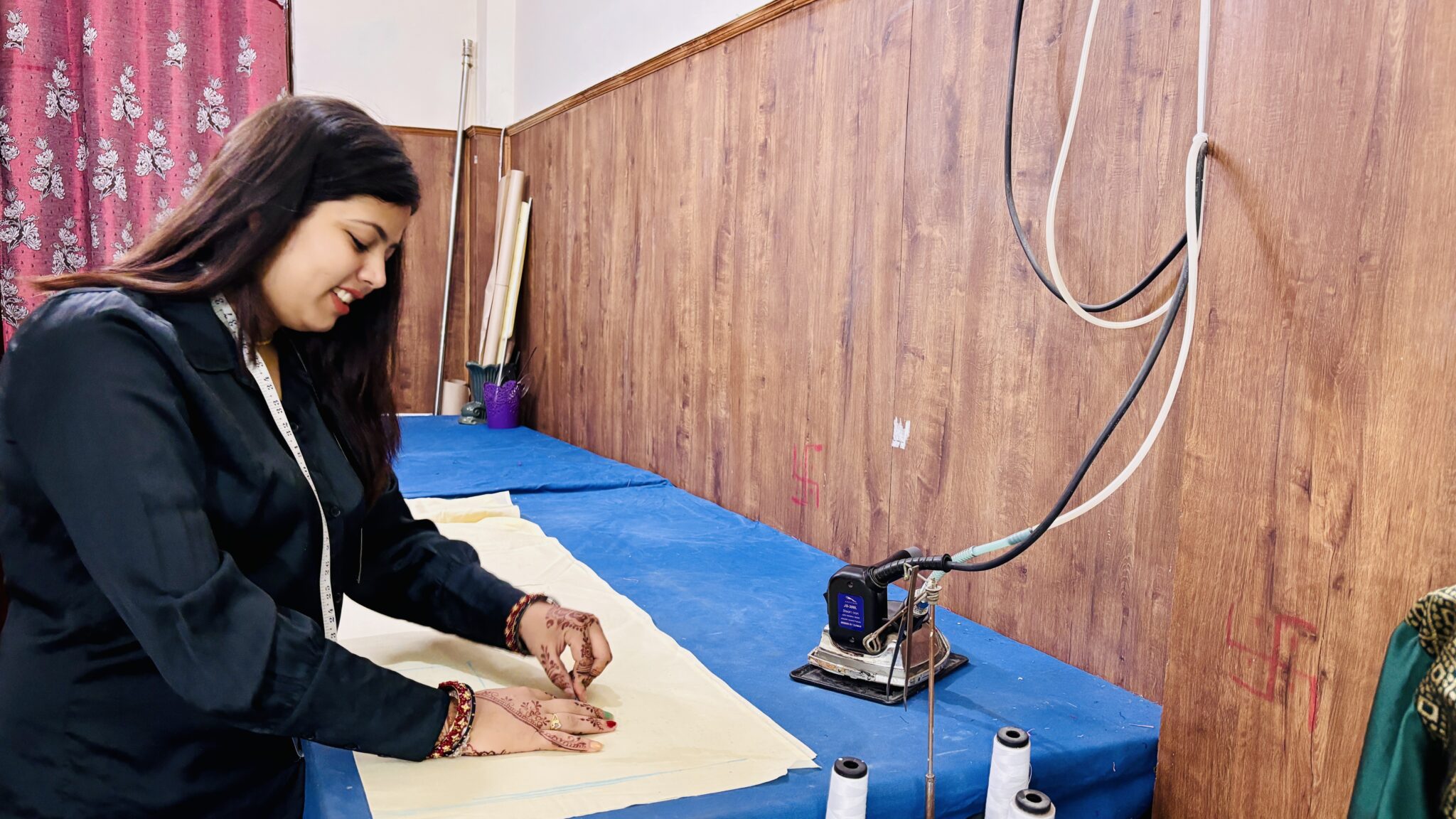 Cutting Techniques in Boutique Stitching