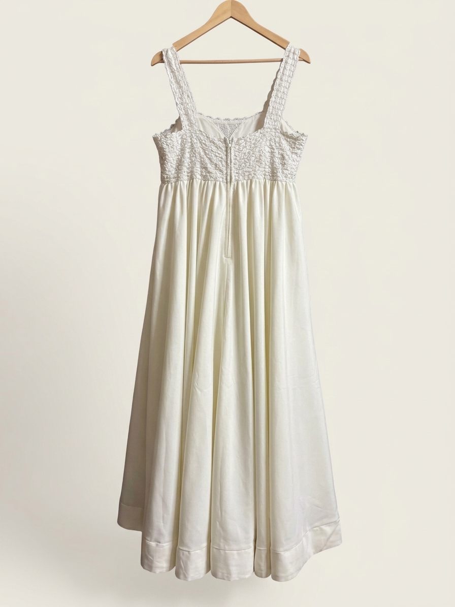 Elegant White Soft Santoon Designer Gown – RW19 - Image 3